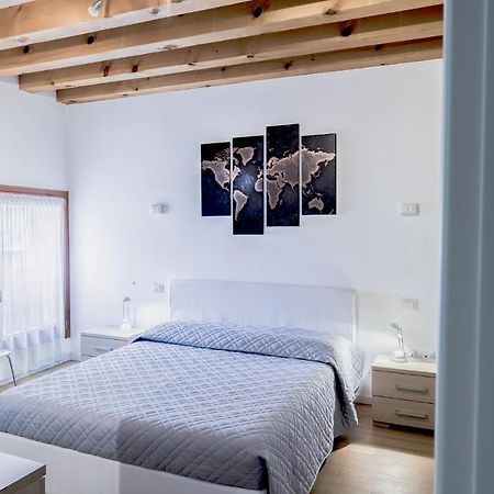 Vicolo J. Da Ponte - Bassano Centro Storico Apartment Bassano del Grappa Luaran gambar