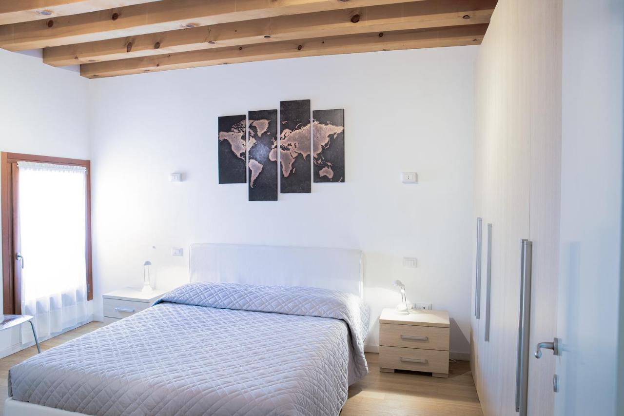 Vicolo J. Da Ponte - Bassano Centro Storico Apartment Bassano del Grappa Luaran gambar